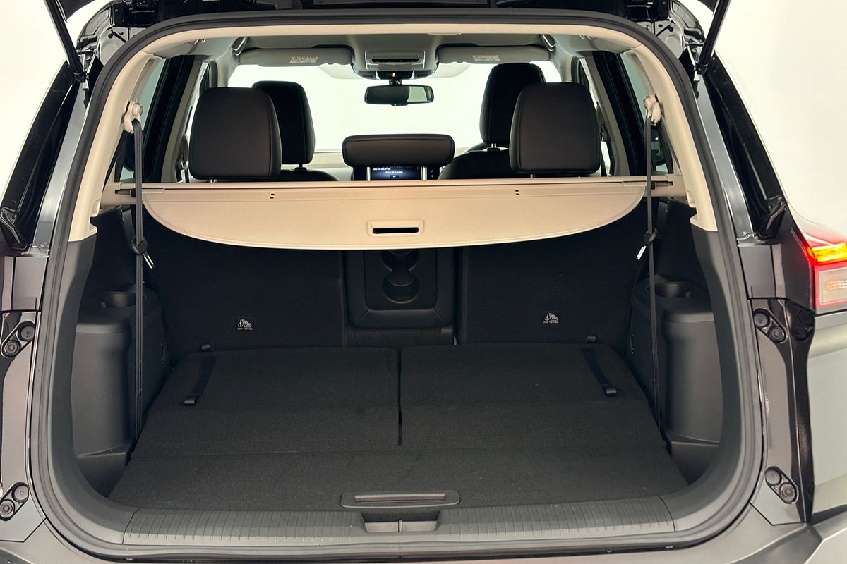 2024 Nissan X-TRAIL ST-L T33
