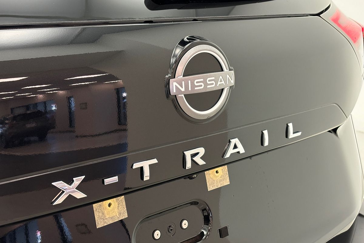 2024 Nissan X-TRAIL ST-L T33