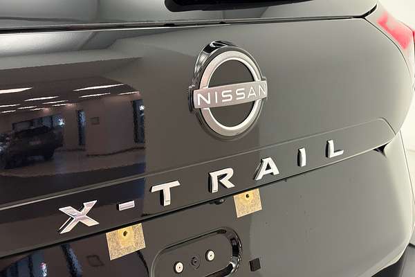 2024 Nissan X-TRAIL ST-L T33