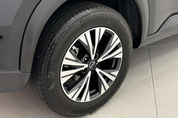 2024 Nissan X-TRAIL ST-L T33