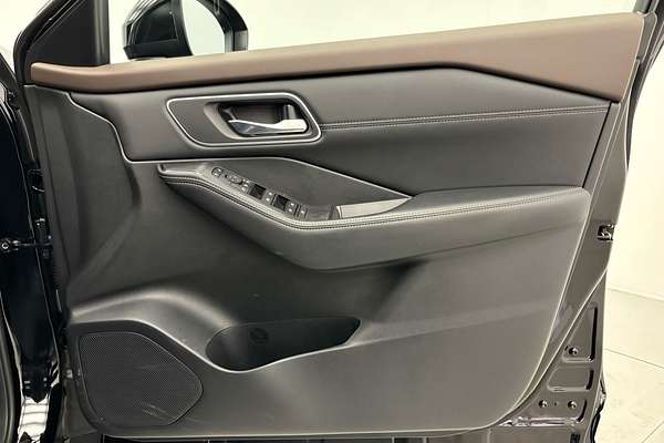 2024 Nissan X-TRAIL ST-L T33