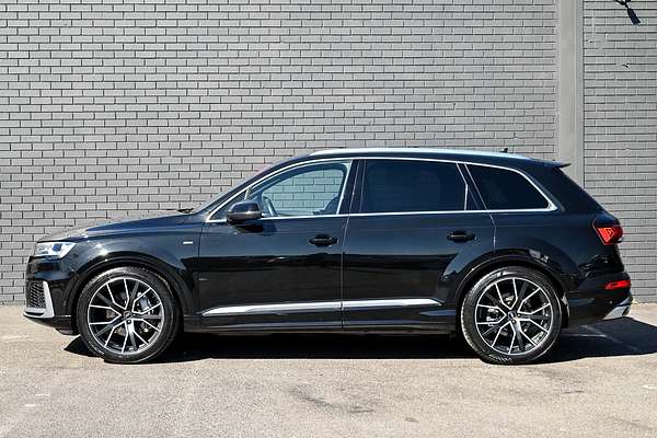 2022 Audi Q7 55 TFSI S line 4M
