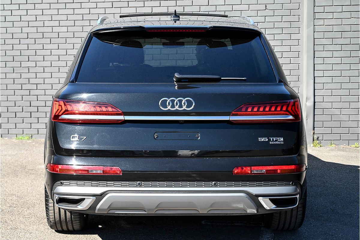 2022 Audi Q7 55 TFSI S line 4M
