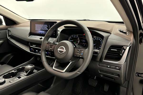2024 Nissan X-TRAIL ST-L T33