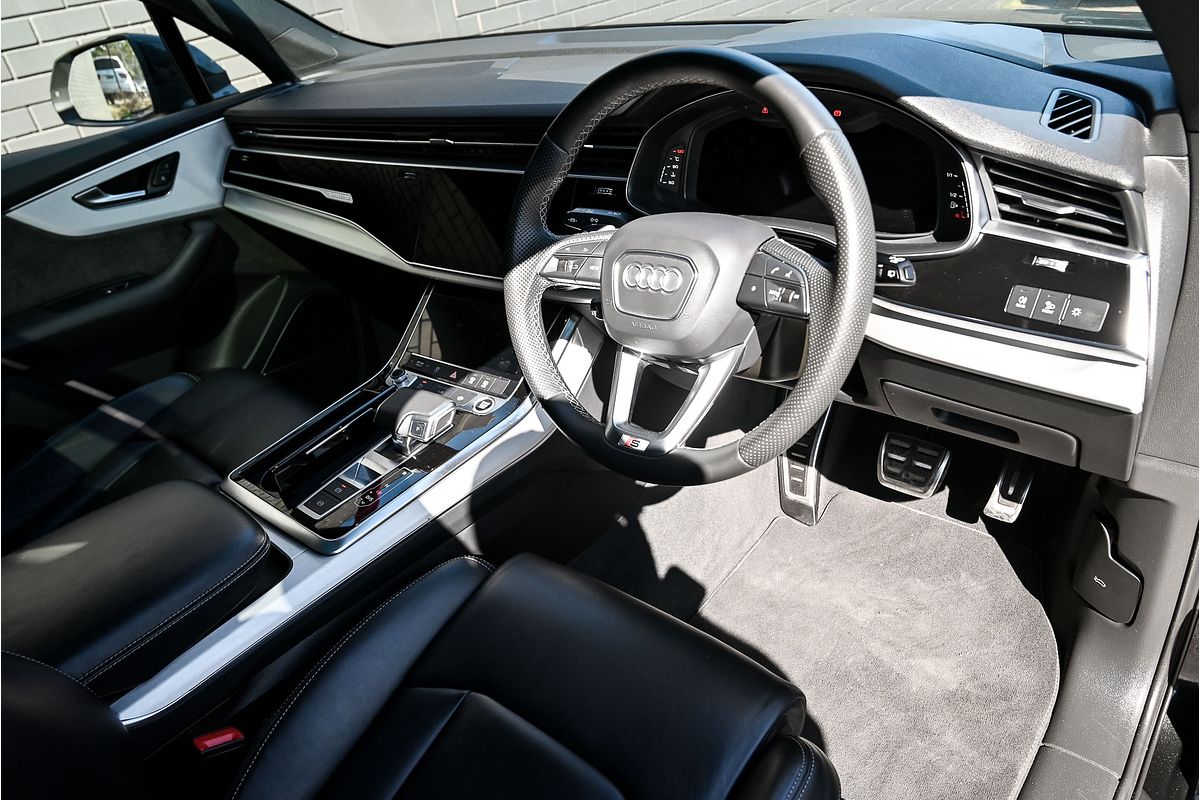 2022 Audi Q7 55 TFSI S line 4M