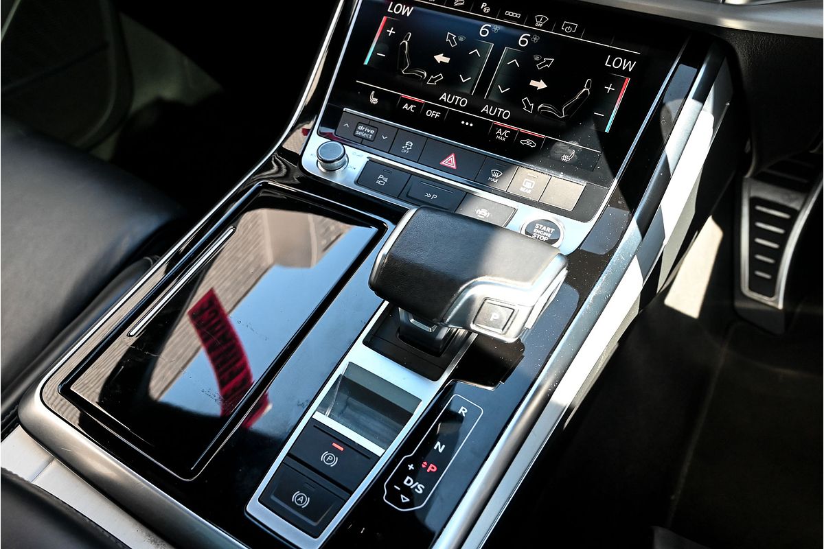 2022 Audi Q7 55 TFSI S line 4M