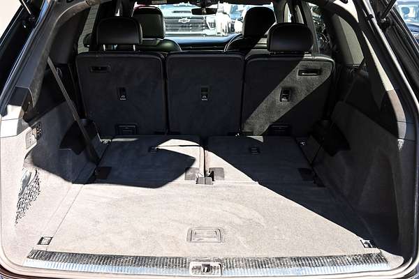 2022 Audi Q7 55 TFSI S line 4M