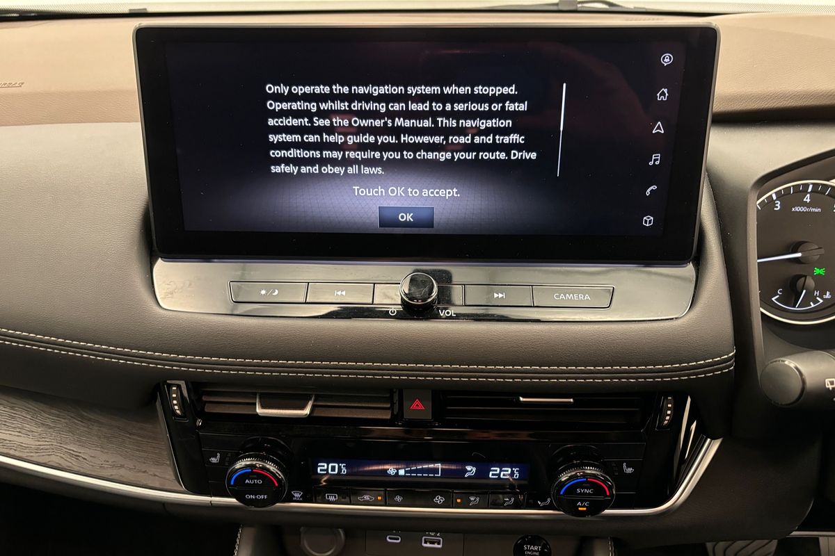 2024 Nissan X-TRAIL ST-L T33