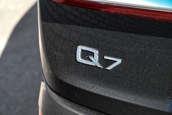 2022 Audi Q7 55 TFSI S line 4M