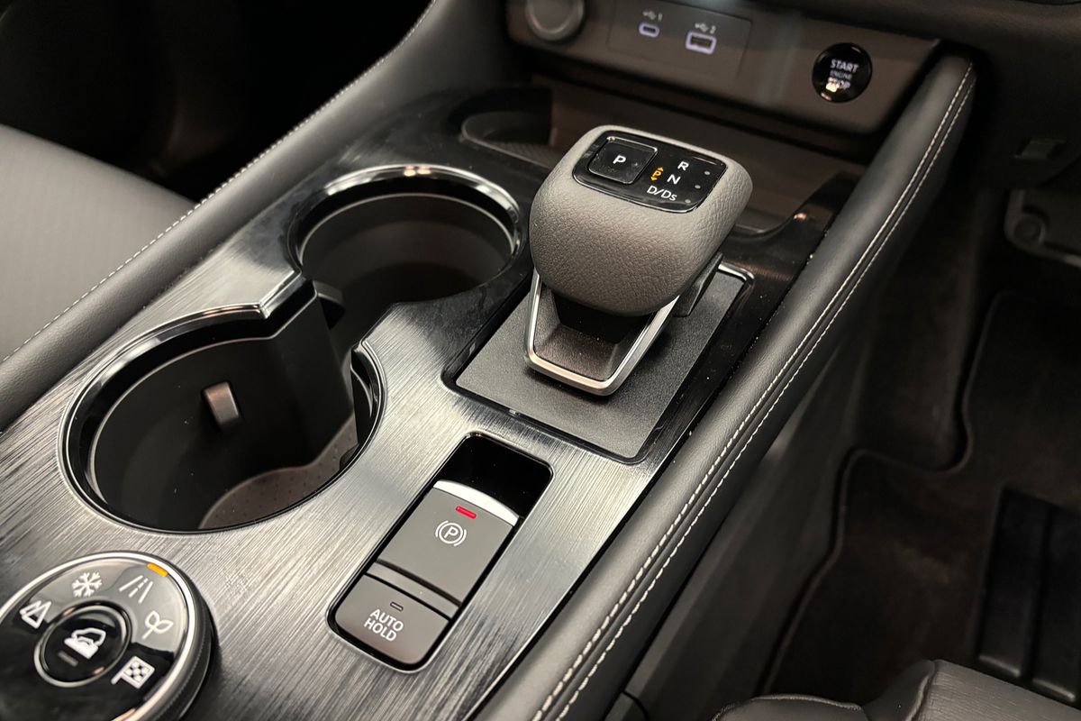 2024 Nissan X-TRAIL ST-L T33