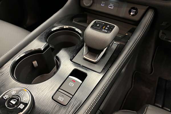 2024 Nissan X-TRAIL ST-L T33