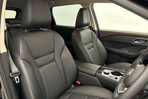 2024 Nissan X-TRAIL ST-L T33