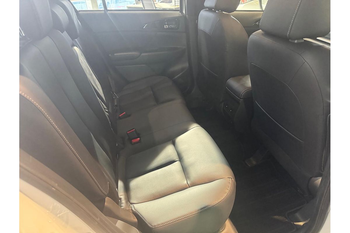 2024 Mitsubishi Eclipse Cross Exceed YB