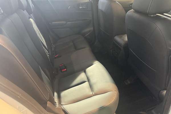 2024 Mitsubishi Eclipse Cross Exceed YB