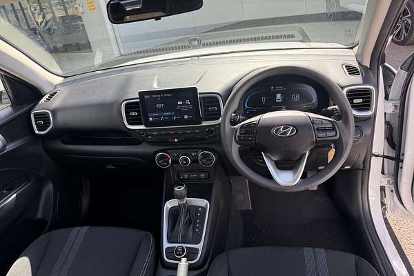 2023 Hyundai Venue  QX.V5