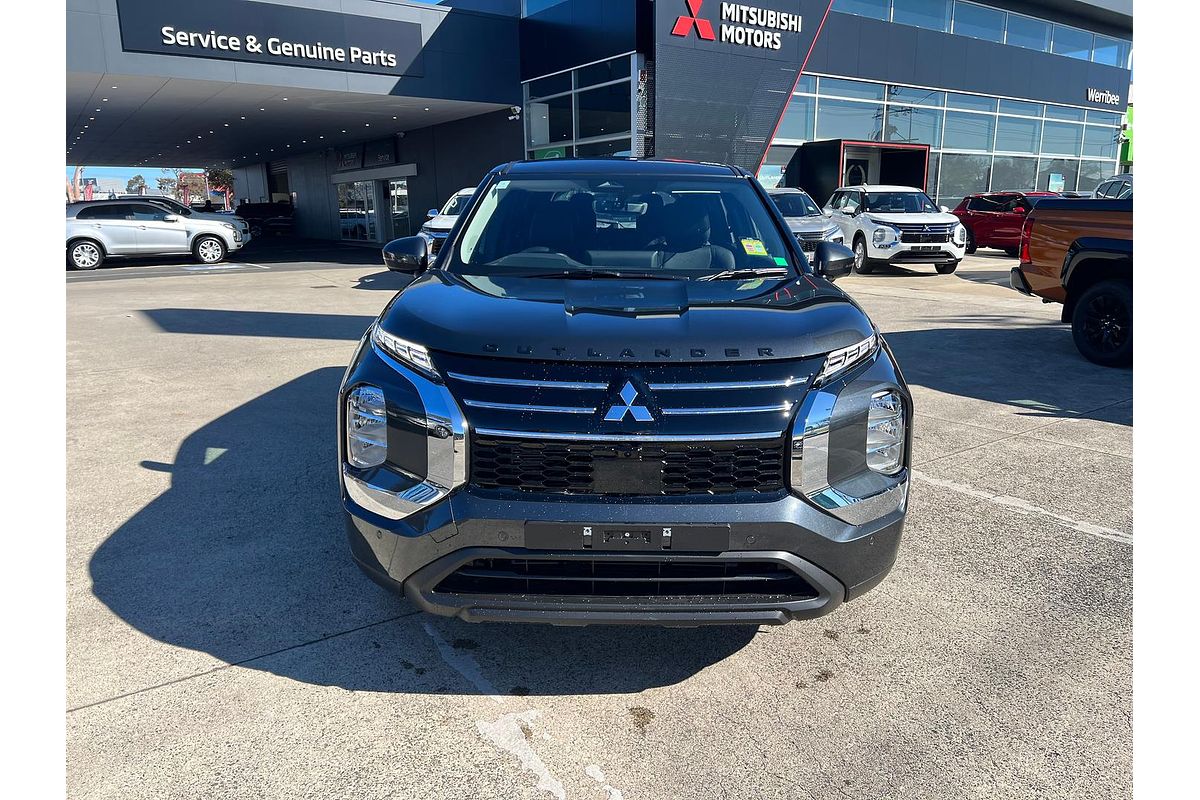 2025 Mitsubishi Outlander ES ZM