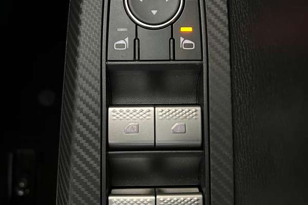 2025 Mitsubishi Outlander ES ZM