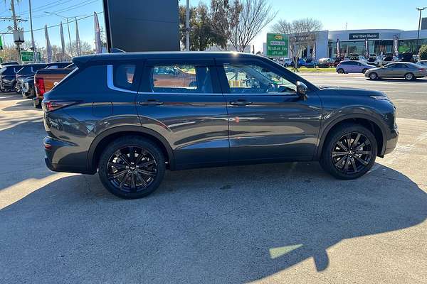 2025 Mitsubishi Outlander ES ZM