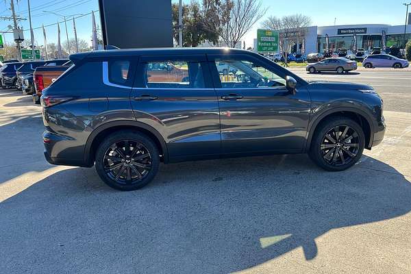 2025 Mitsubishi Outlander ES ZM