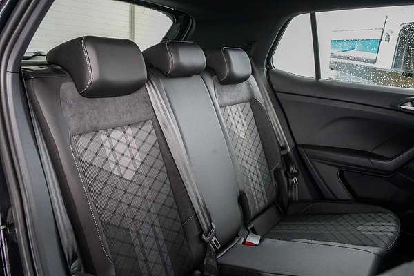 2025 Volkswagen T-Cross 85TSI R-Line D31