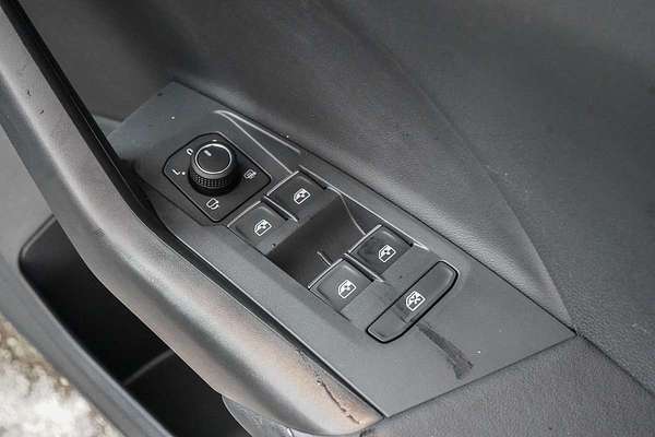 2025 Volkswagen T-Cross 85TSI R-Line D31