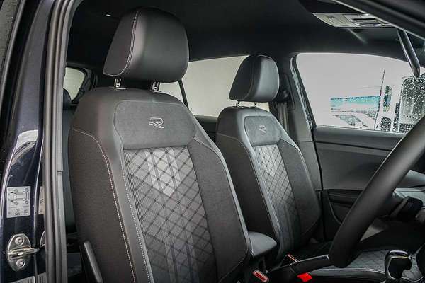 2025 Volkswagen T-Cross 85TSI R-Line D31