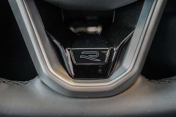 2025 Volkswagen T-Cross 85TSI R-Line D31