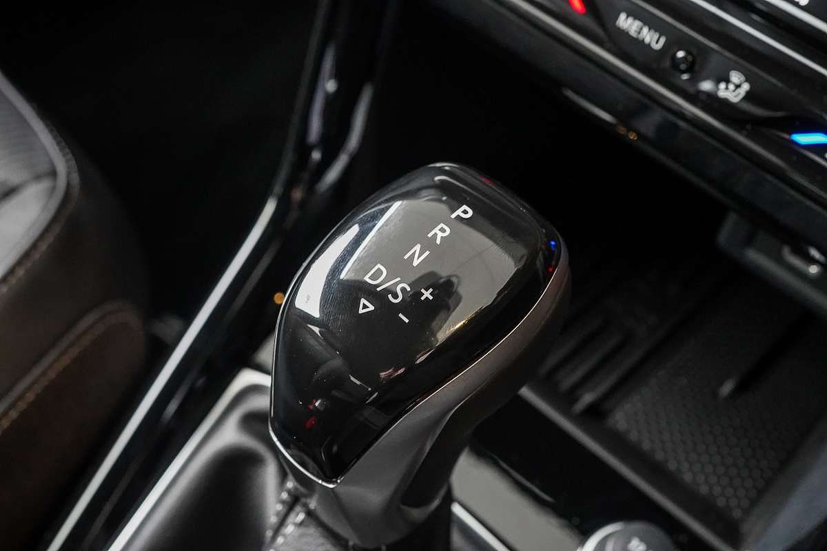 2025 Volkswagen T-Cross 85TSI R-Line D31