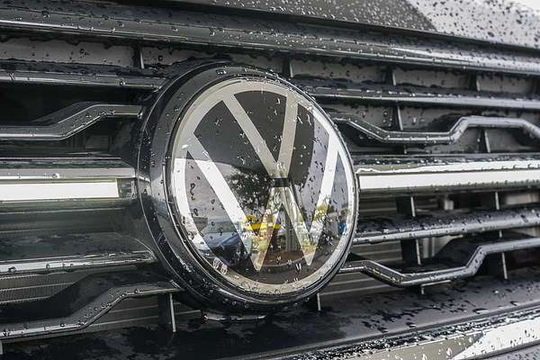 2025 Volkswagen T-Cross 85TSI R-Line D31