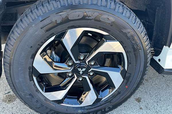 2024 Mitsubishi Pajero Sport Exceed QG