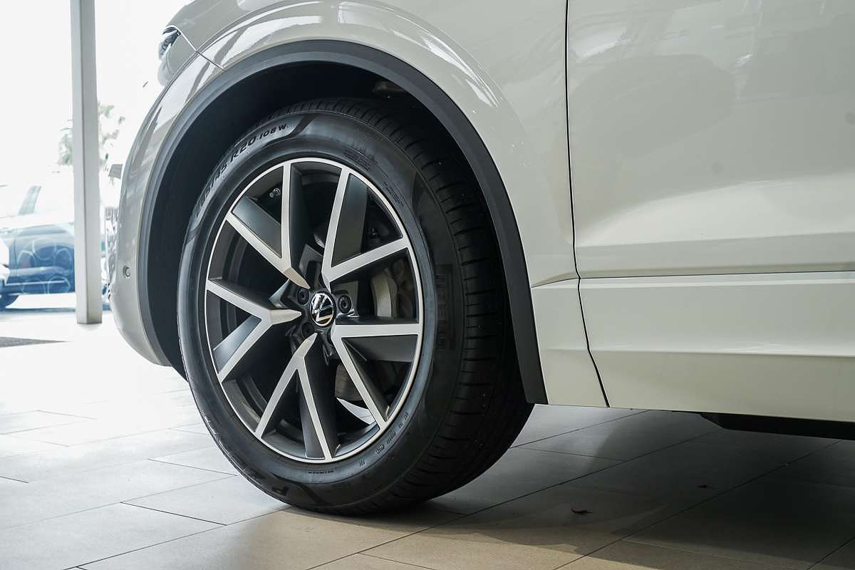 2025 Volkswagen Touareg 210TDI Elegance RC