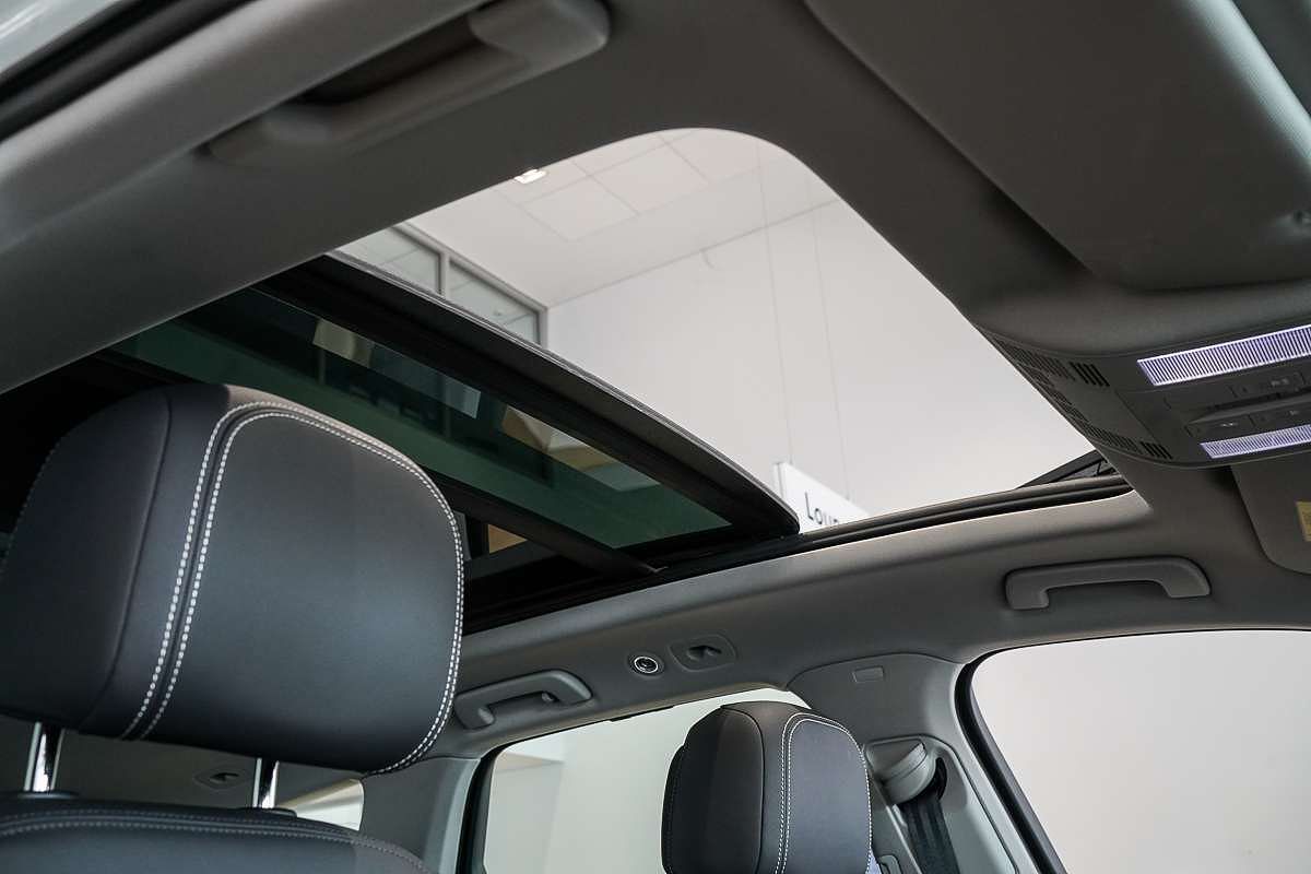 2025 Volkswagen Touareg 210TDI Elegance RC