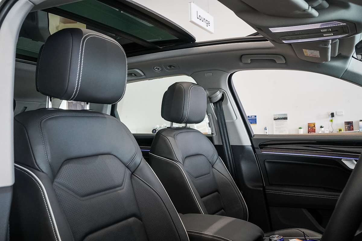 2025 Volkswagen Touareg 210TDI Elegance RC