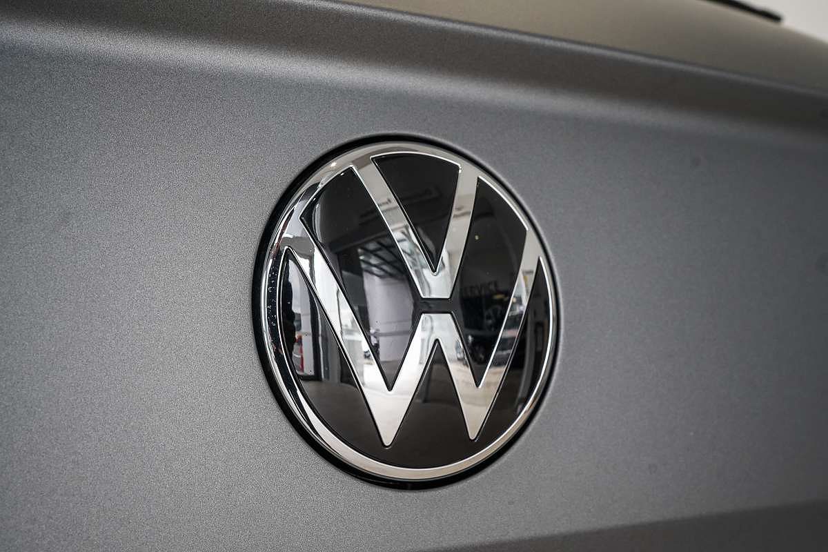 2025 Volkswagen T-Roc R Wolfsburg Edition D11