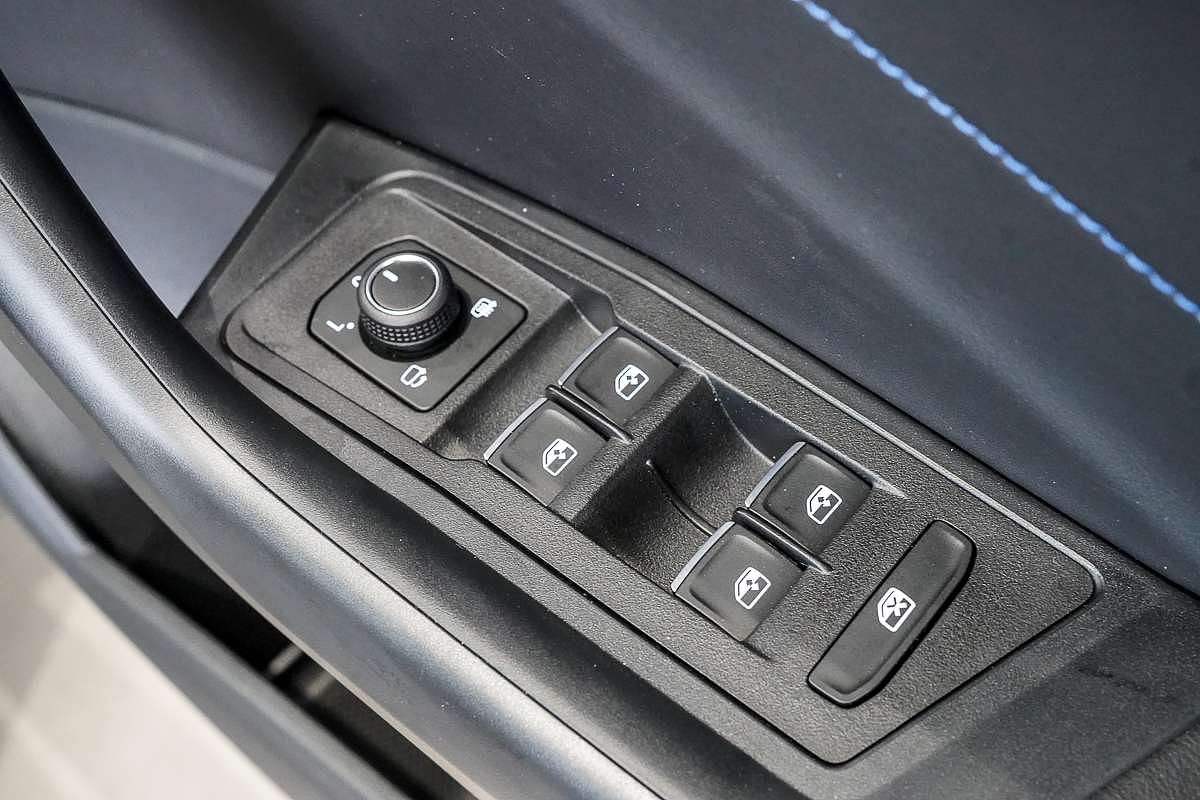 2025 Volkswagen T-Roc R Wolfsburg Edition D11