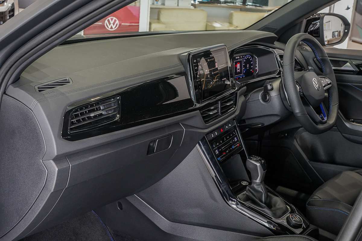 2025 Volkswagen T-Roc R Wolfsburg Edition D11