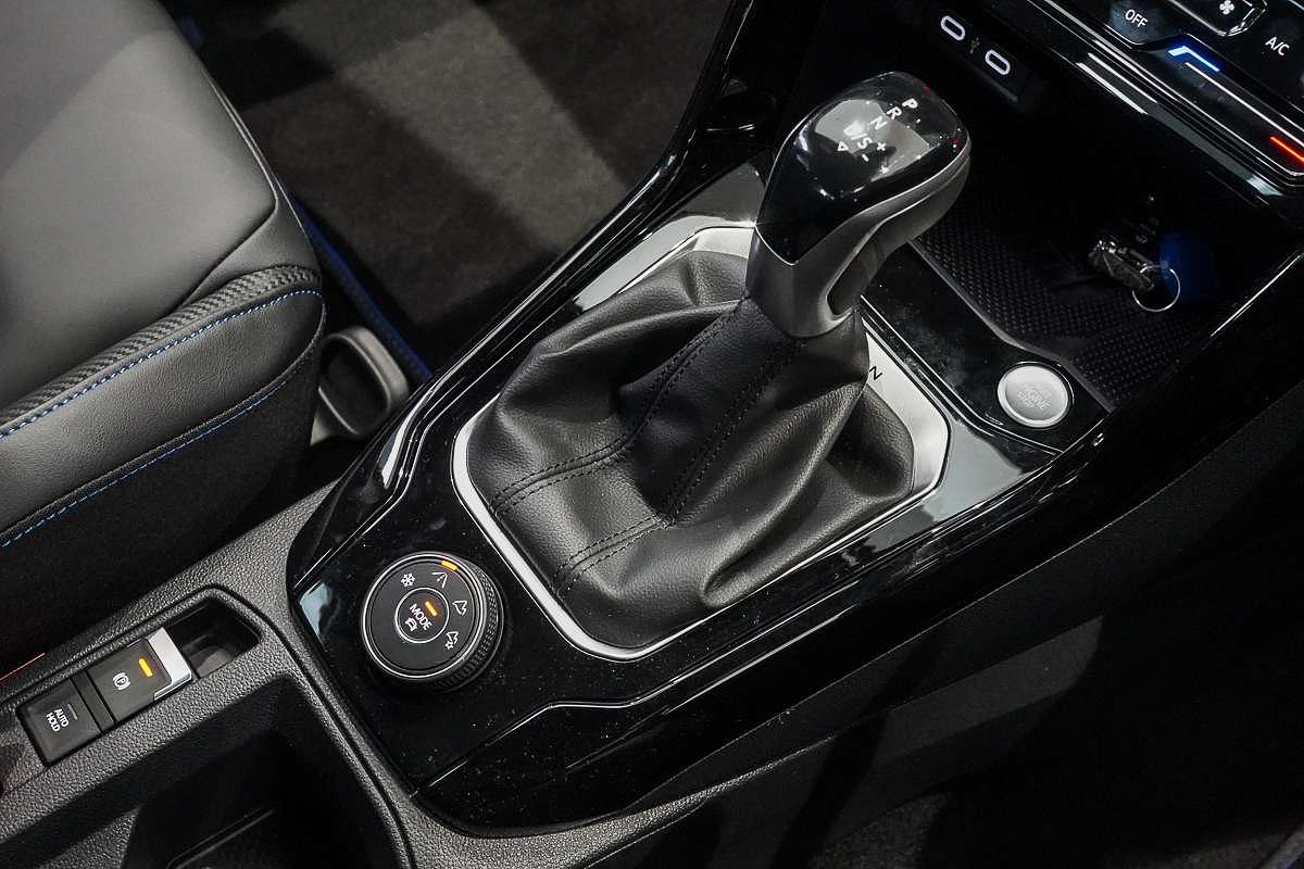 2025 Volkswagen T-Roc R Wolfsburg Edition D11