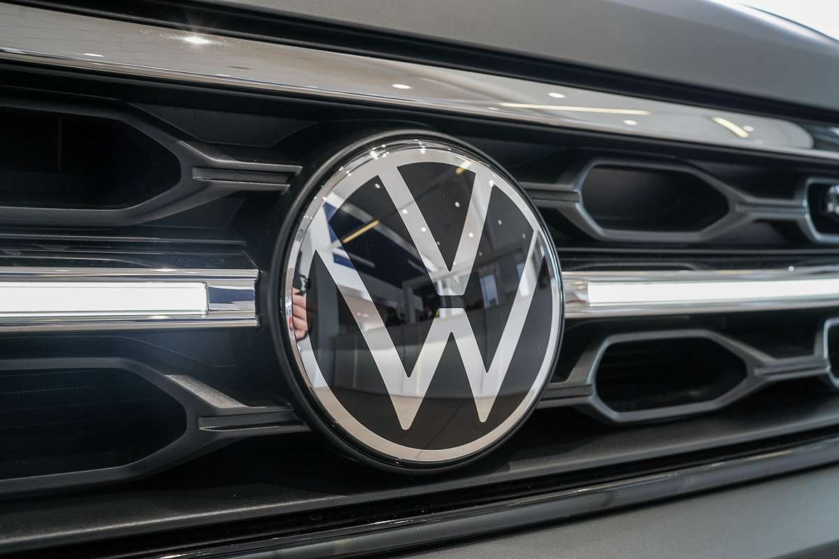 2025 Volkswagen T-Roc R Wolfsburg Edition D11