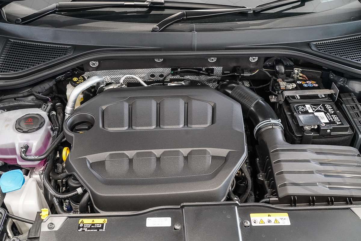 2025 Volkswagen T-Roc R Wolfsburg Edition D11