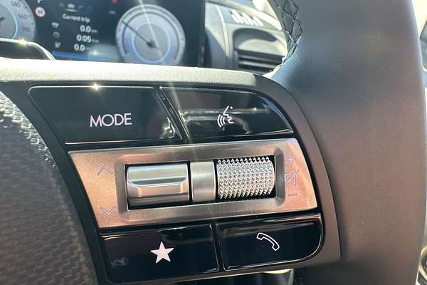 2025 Hyundai INSTER Cross AX.V1