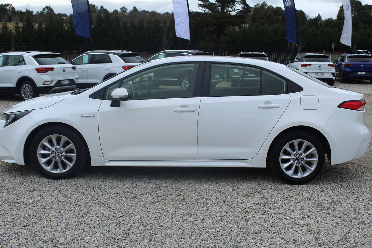 2022 Toyota Corolla Ascent Sport Hybrid ZWE211R