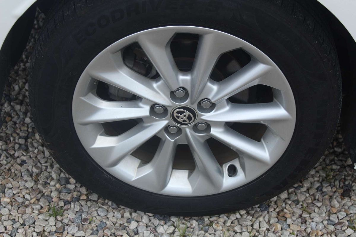 2022 Toyota Corolla Ascent Sport Hybrid ZWE211R