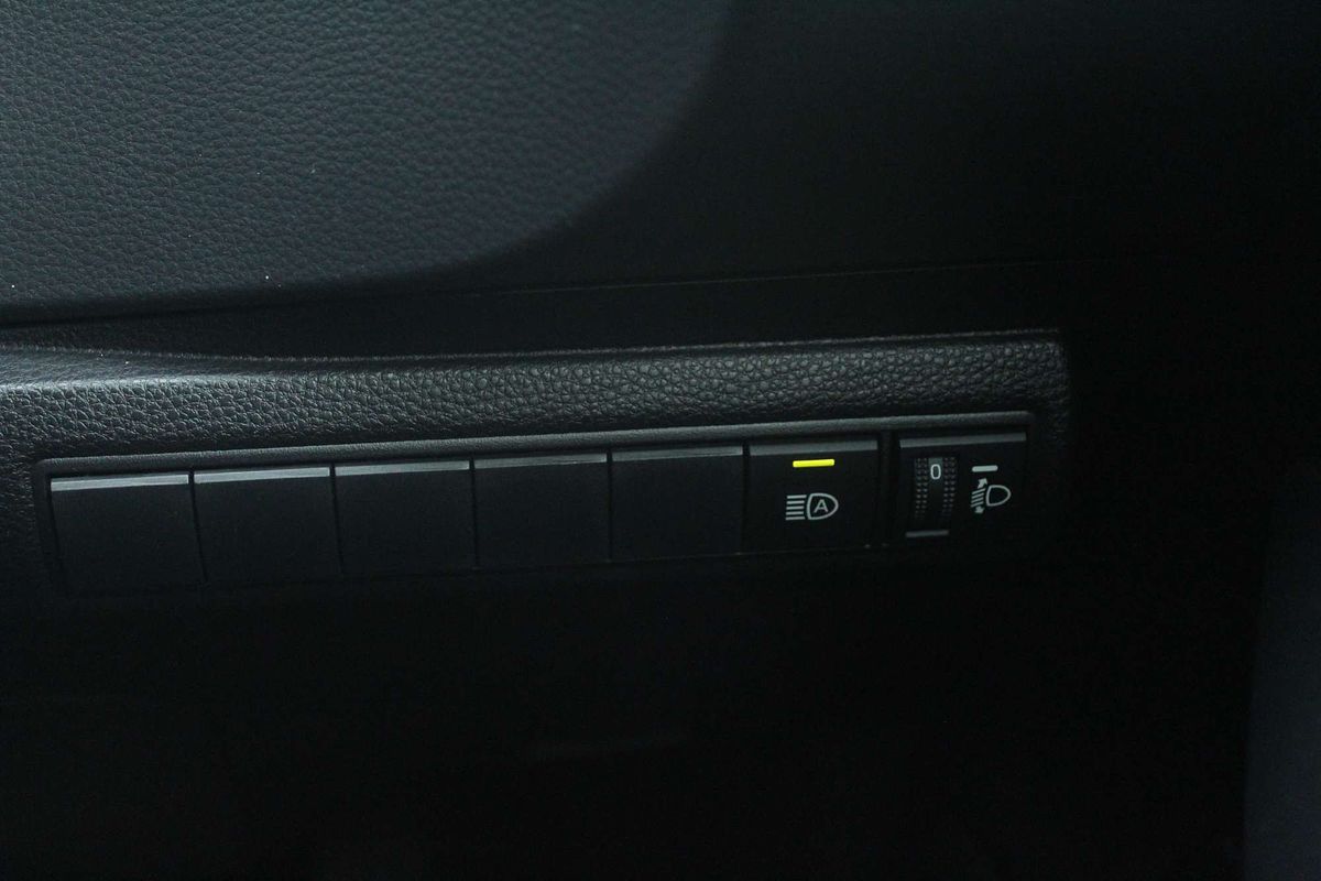 2022 Toyota Corolla Ascent Sport Hybrid ZWE211R