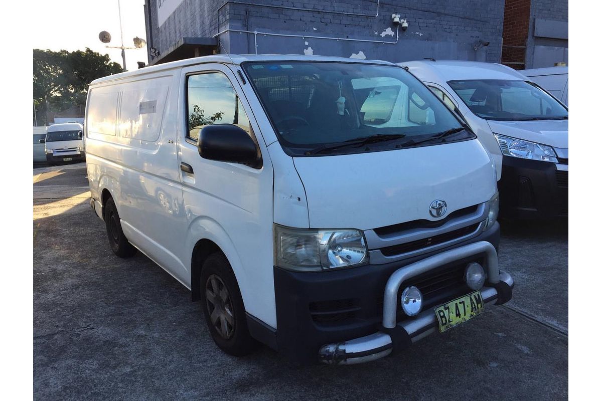 2008 Toyota Hiace LWB KDH201R MY07 UPGRADE