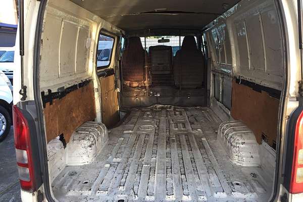 2008 Toyota Hiace LWB KDH201R MY07 UPGRADE