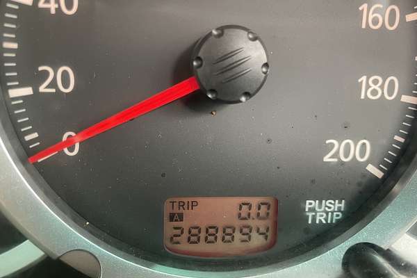 2011 Mitsubishi Triton GLX-R MN 4X4
