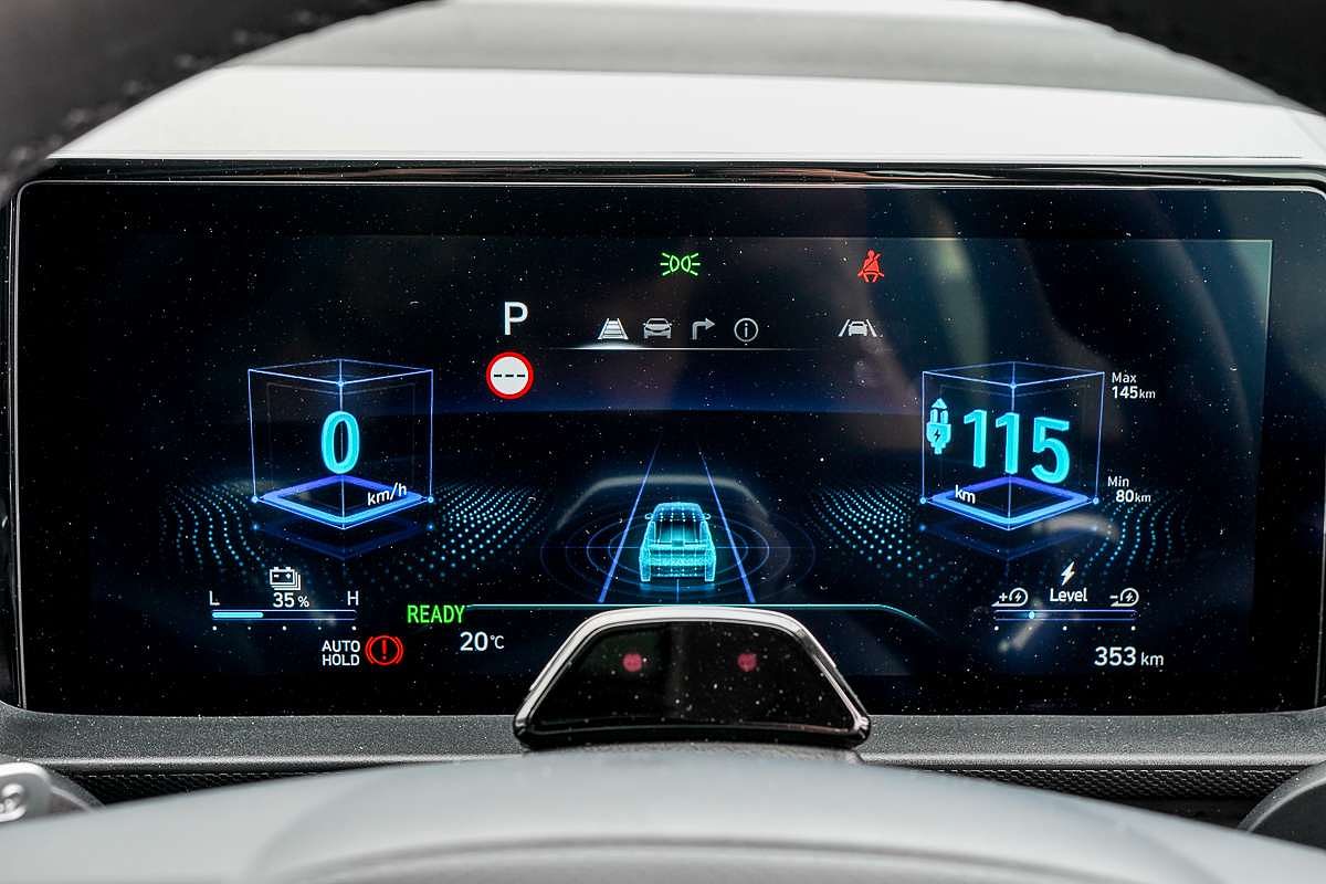 2025 Hyundai INSTER Cross AX.V1