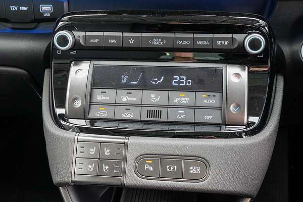 2025 Hyundai INSTER Cross AX.V1