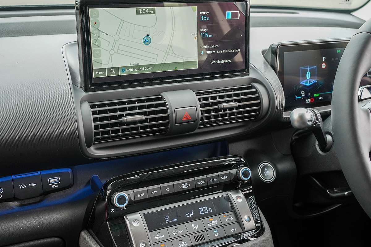 2025 Hyundai INSTER Cross AX.V1