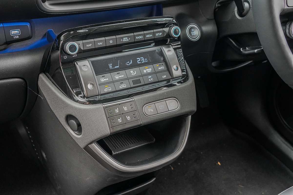 2025 Hyundai INSTER Cross AX.V1